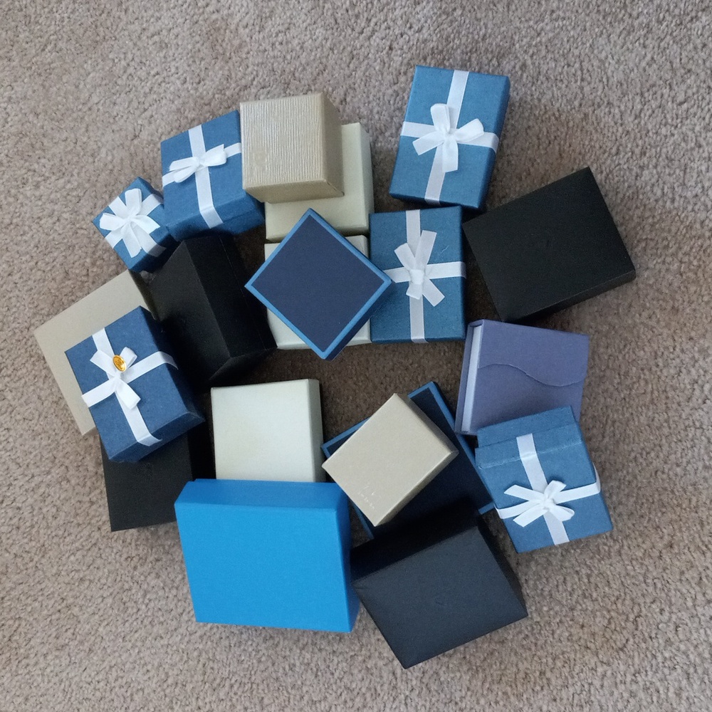 20 Jewelry Boxes.